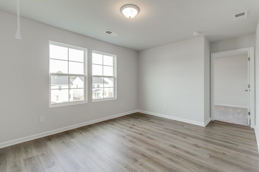 Spacious, unfurnished interior of a new home in Winston Point, Gilbert (Image 26). Spacious, unfurnished interior of a new home in Winston Point, Gilbert (Image 26).