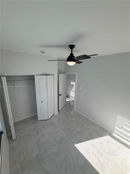 Spacious, unfurnished interior of a new home in , Lehigh Acres (Image 11).