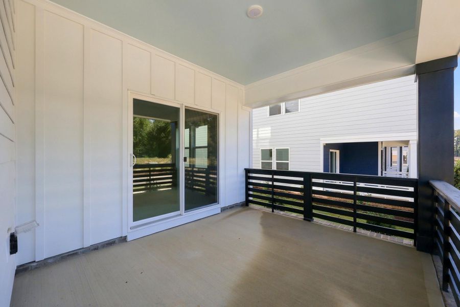 Exterior details and patio area of a home in Allen Park, Raleigh (Image 4).