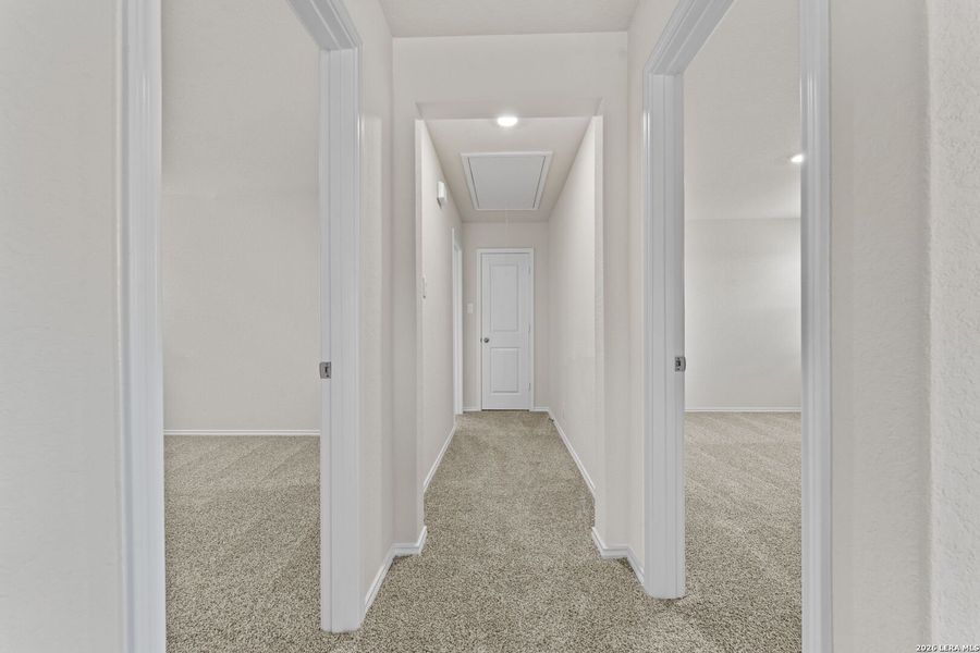 Spacious, unfurnished interior of a new home in Redbird Ranch, San Antonio (Image 29).