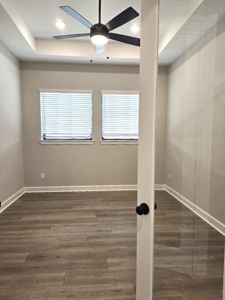 Spacious, unfurnished interior of a new home in The Meadows at Imperial Oaks, Conroe (Image 8).