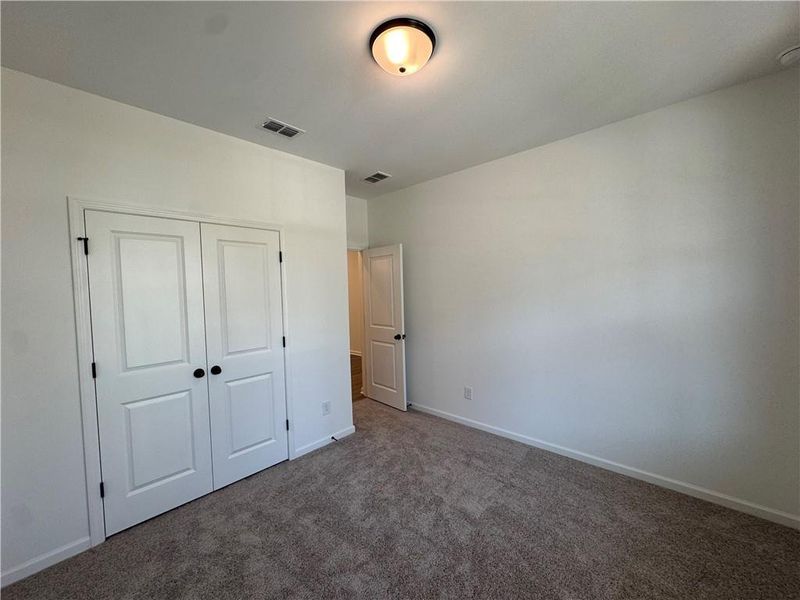 Spacious, unfurnished interior of a new home in Creekside, Dawsonville (Image 21).