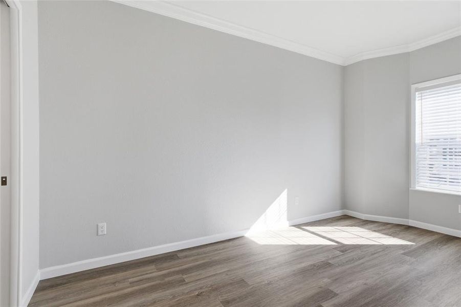 Spacious, unfurnished interior of a new home in , Venice (Image 20).