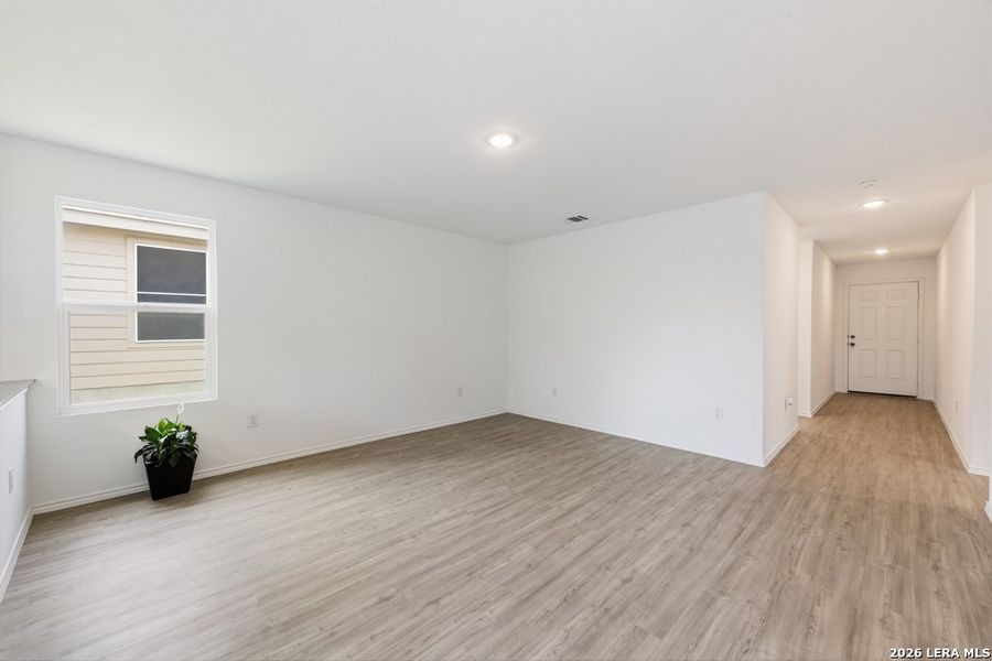 Spacious, unfurnished interior of a new home in Lodi Grove, Floresville (Image 23). Spacious, unfurnished interior of a new home in Lodi Grove, Floresville (Image 23).