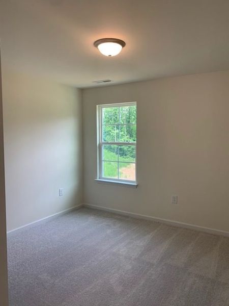 Spacious, unfurnished interior of a new home in Avondale, Greensboro (Image 22).