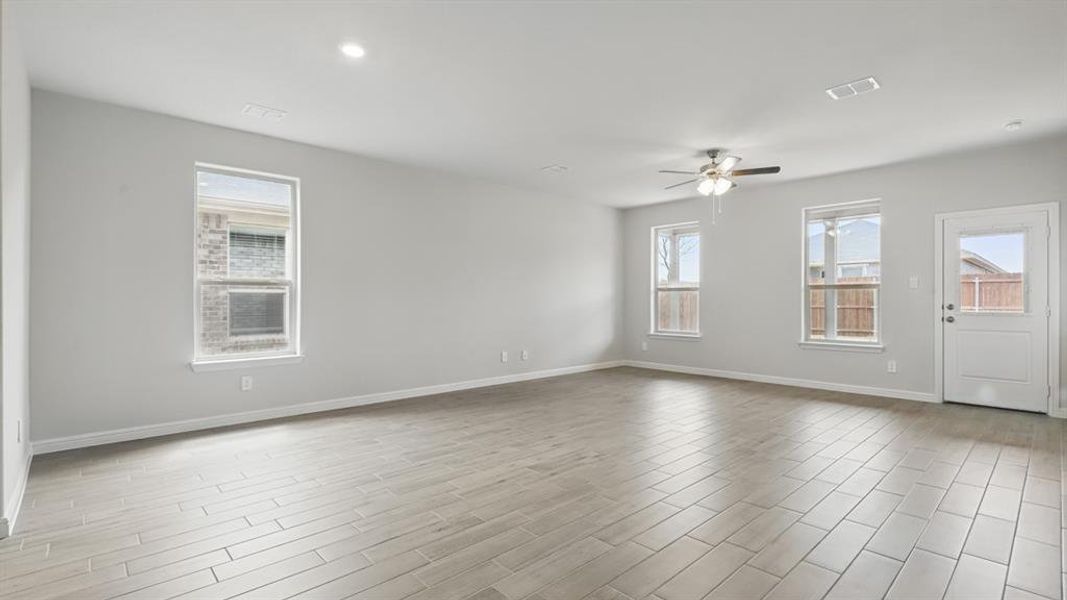 Spacious, unfurnished interior of a new home in Springhill South, Boyd (Image 24).