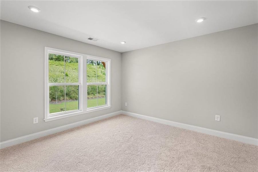 Spacious, unfurnished interior of a new home in Twin Lakes, Hoschton (Image 30). Spacious, unfurnished interior of a new home in Twin Lakes, Hoschton (Image 30).
