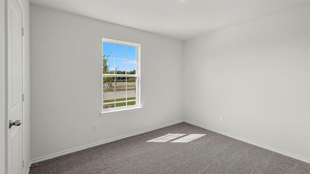 Spacious, unfurnished interior of a new home in Bluff Springs, Ferris (Image 28).