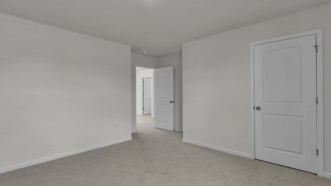 Spacious, unfurnished interior of a new home in Eagle Creek, Fuquay Varina (Image 30).