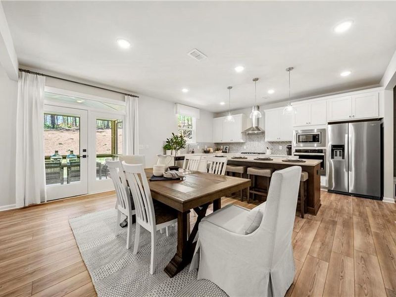 Furnished interior view inside a new home in Riverwood, Dallas (Image 14).