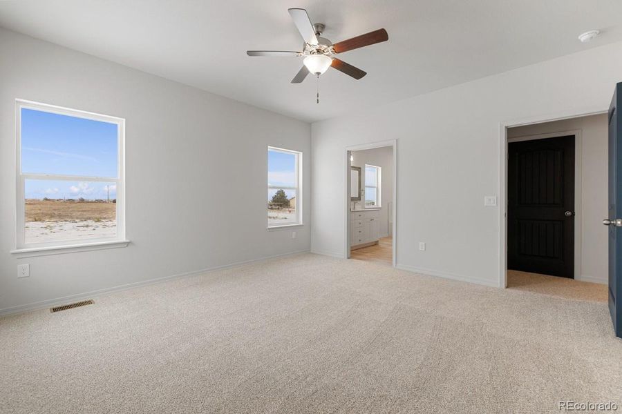 Spacious, unfurnished interior of a new home in , Pueblo West (Image 20).