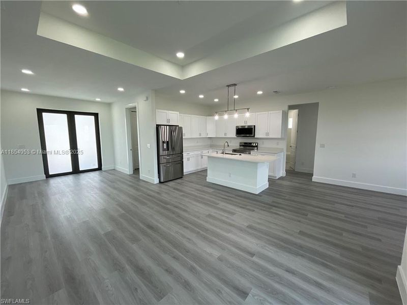 Spacious, unfurnished interior of a new home in , Lehigh Acres (Image 16).