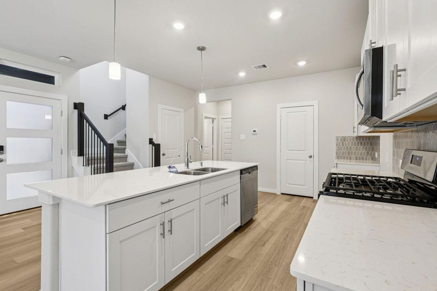 Photo is not of the actual home, but is an inspirational photo of builder’s model home and may depict options, furnishings, and/or decorator features that are not included Photo is not of the actual home, but is an inspirational photo of builder’s model home and may depict options, furnishings, and/or decorator features that are not included