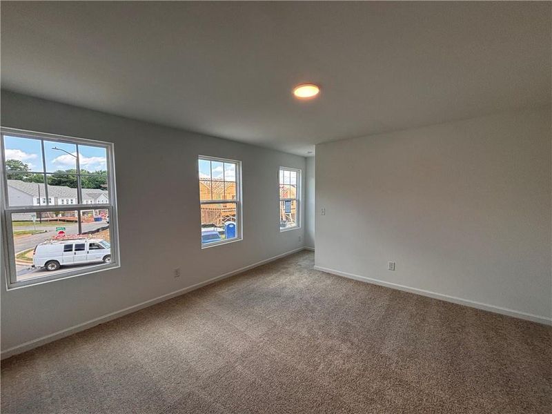 Spacious, unfurnished interior of a new home in Leydenview, Mableton (Image 32).