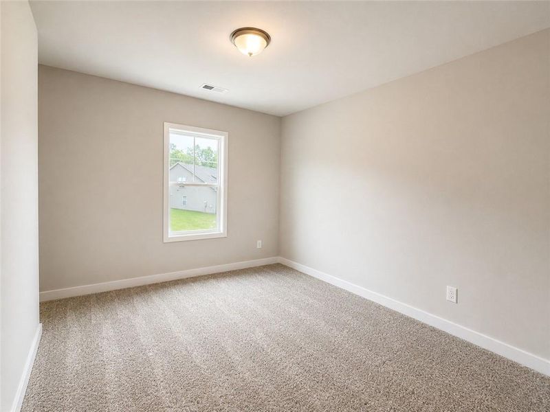 Spacious, unfurnished interior of a new home in Ponderosa Farms Estates, Gainesville (Image 36).