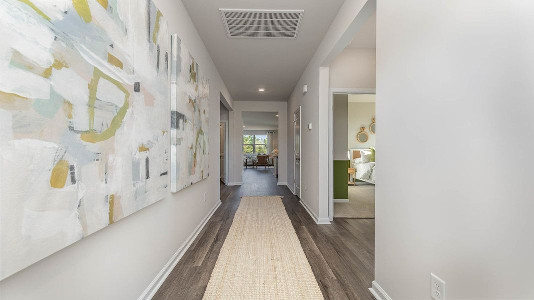 Spacious, unfurnished interior of a new home in South Island Landing, Georgetown (Image 15).