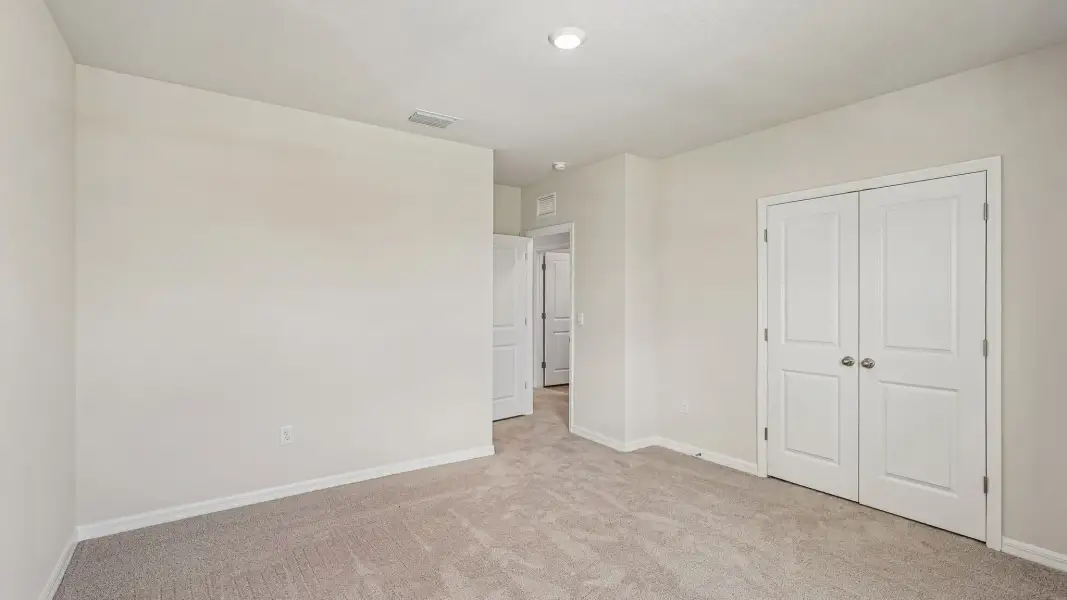 Spacious, unfurnished interior of a new home in Seaire, Parrish (Image 25).
