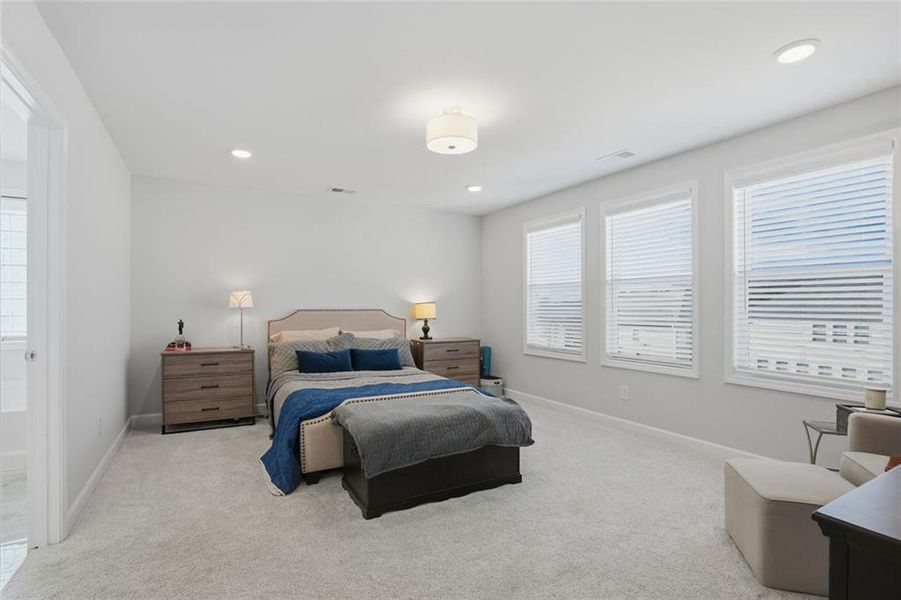 Furnished interior view inside a new home in Avenbrook, Mableton (Image 15).