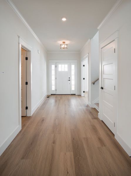 Representative unfurnished interior of a home built from the Woodford by Keystone Custom Homes in Lakestone Cove, Belmont (Image 11).