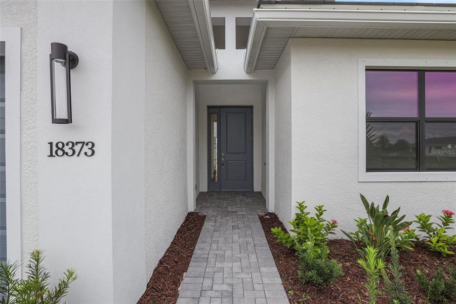 Exterior details and patio area of a home in Cresswind Lakewood Ranch, Lakewood Ranch (Image 30).