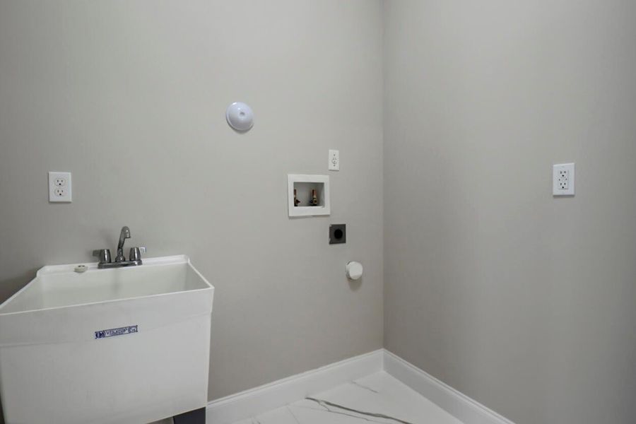 Furnished interior view inside a new home in , Port St. Lucie (Image 7).