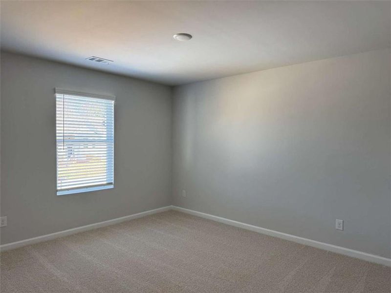 Spacious, unfurnished interior of a new home in Deer Creek, Temple (Image 14).