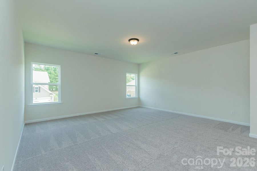 Spacious, unfurnished interior of a new home in Country Club Village, Salisbury (Image 28).