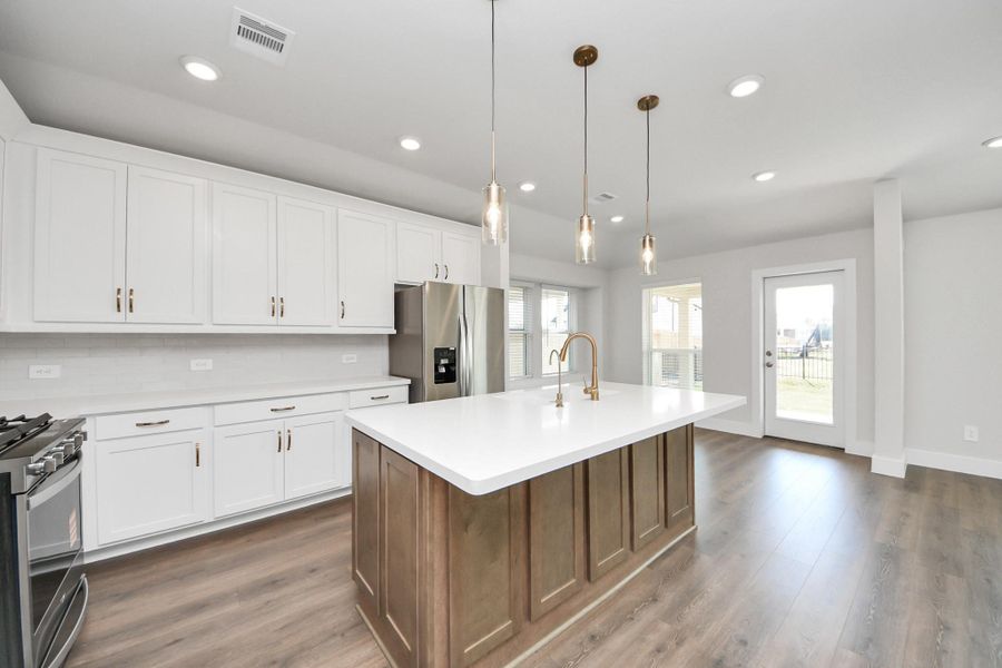 Furnished interior view inside a new home in Laurel Landing: Landmark Collection, Alvin (Image 9). Furnished interior view inside a new home in Laurel Landing: Landmark Collection, Alvin (Image 9).