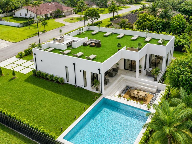 1000485988