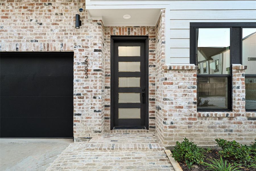 Exterior details and patio area of a home in , Houston (Image 4). Exterior details and patio area of a home in , Houston (Image 4).