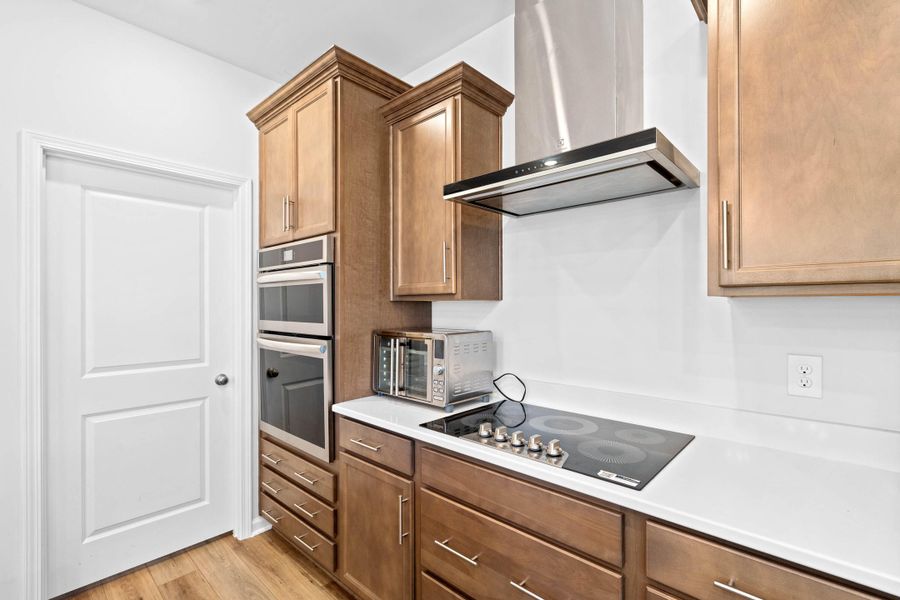 Furnished interior view inside a new home in , Beaufort (Image 16).