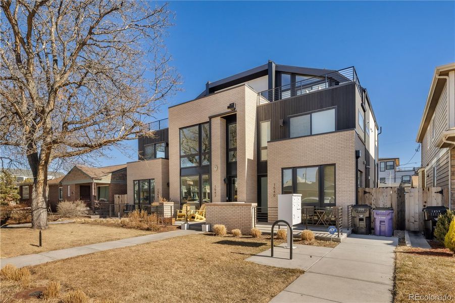 West facing front entrace