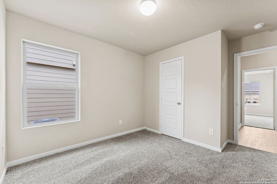Spacious, unfurnished interior of a new home in Agave, San Antonio (Image 30).