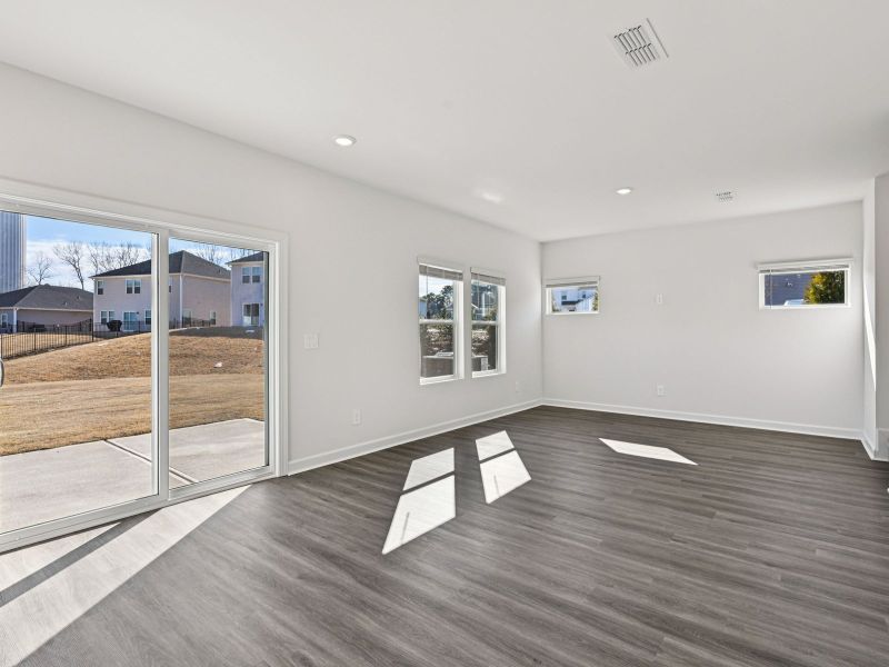 Spacious, unfurnished interior of a new home in Harper Landing, Stanley (Image 10).