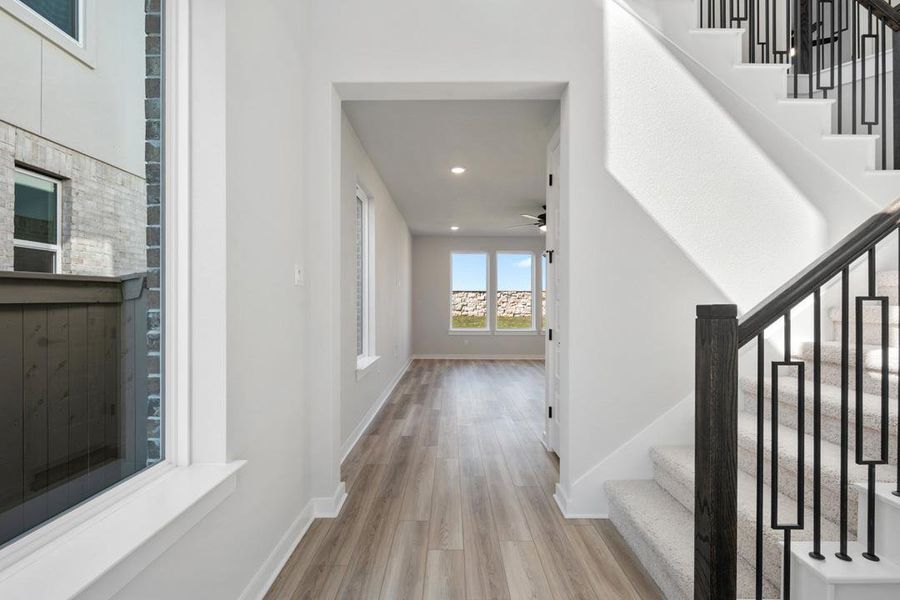 Spacious, unfurnished interior of a new home in Flora, Hutto (Image 25).