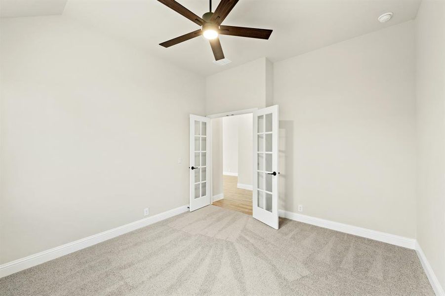 Spacious, unfurnished interior of a new home in The Oaks, Red Oak (Image 33).