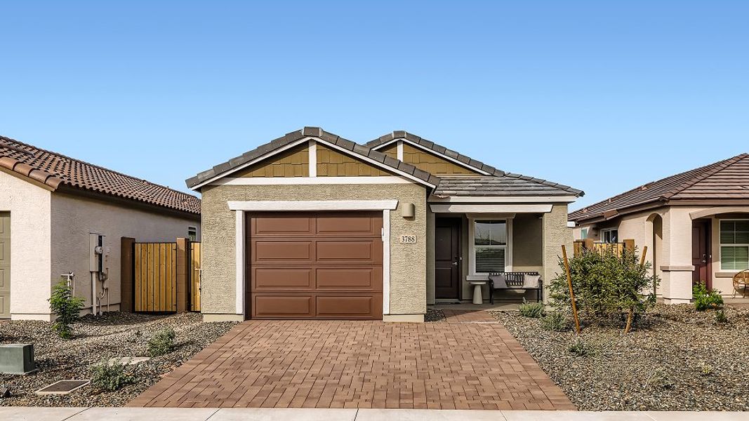 2567 Dahlia Exterior F1