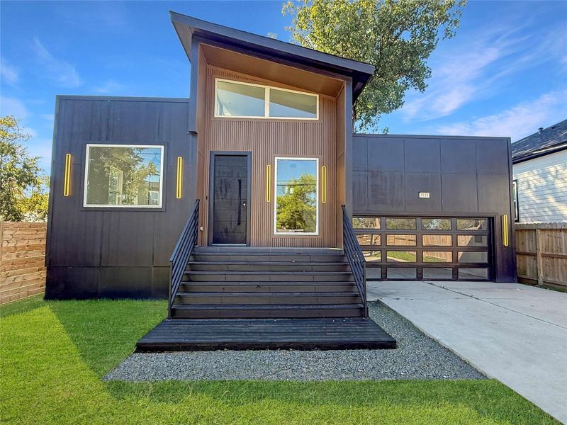 Exterior details and patio area of a home in , Houston (Image 2). Exterior details and patio area of a home in , Houston (Image 2).