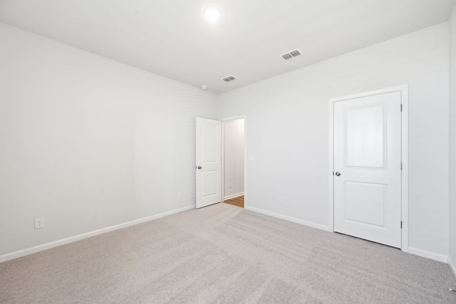 Spacious, unfurnished interior of a new home in Grand Arbor, Blythewood (Image 28).