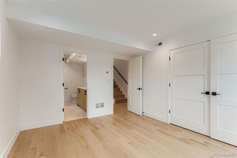 Spacious, unfurnished interior of a new home in , Denver (Image 15).