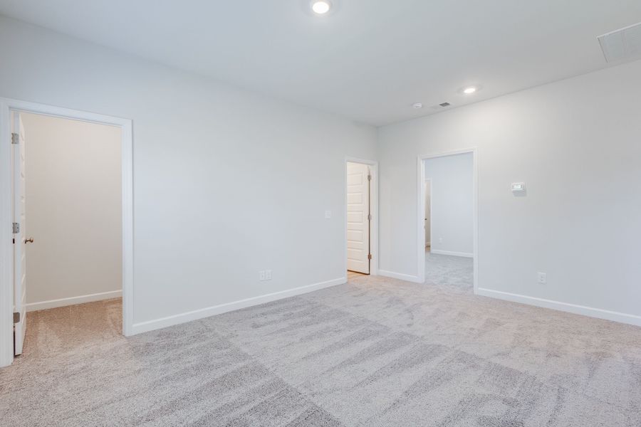 Spacious, unfurnished interior of a new home in Pebble Branch, Chapin (Image 44). Spacious, unfurnished interior of a new home in Pebble Branch, Chapin (Image 44).