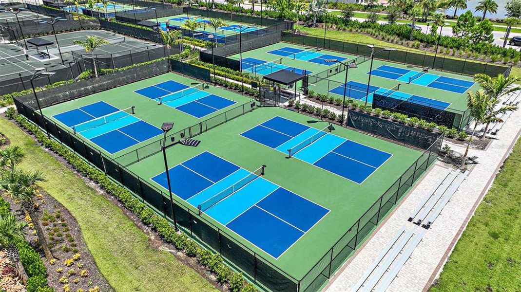 Community amenities in Esplanade at Azario Lakewood Ranch, Bradenton (Image 28).
