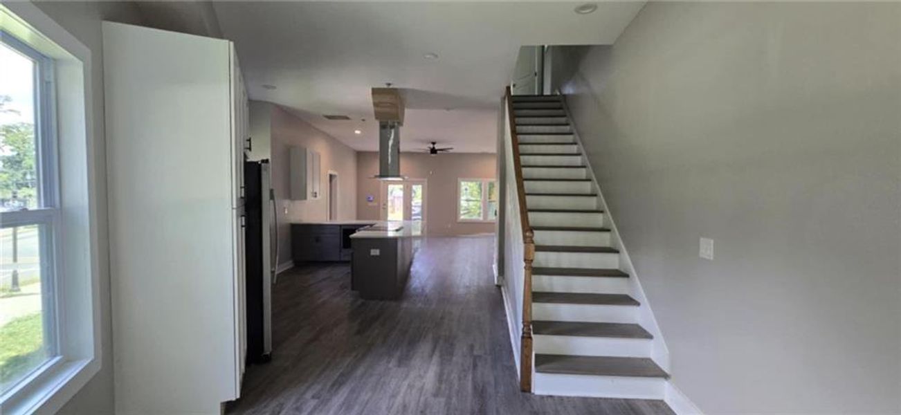 Spacious, unfurnished interior of a new home in , Atlanta (Image 20).