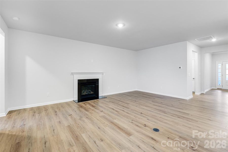 Spacious, unfurnished interior of a new home in Roselyn, Lancaster (Image 14). Spacious, unfurnished interior of a new home in Roselyn, Lancaster (Image 14).