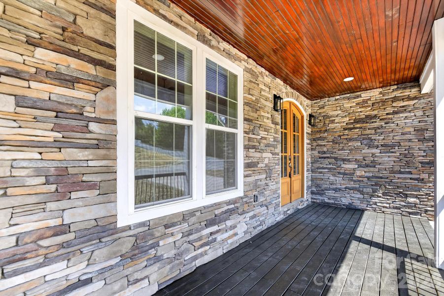 Exterior details and patio area of a home in , Lenoir (Image 4).