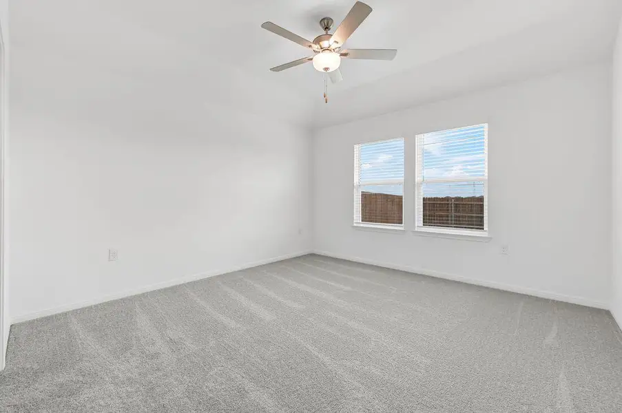 204 Crumpton Way - Ready Now!