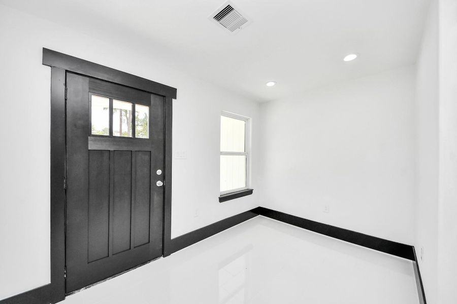 Spacious, unfurnished interior of a new home in , Splendora (Image 34).