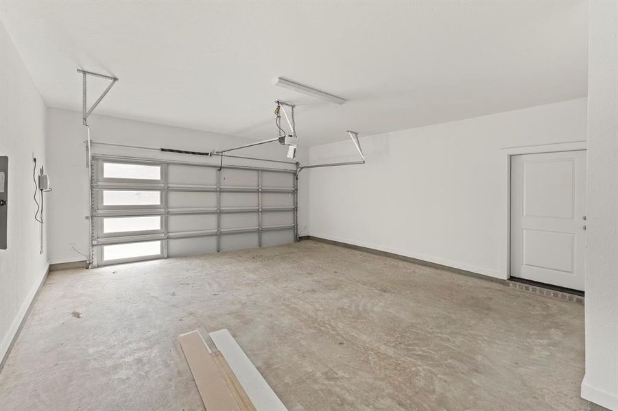 512 Sherwood_3502_Hackberry_Garage