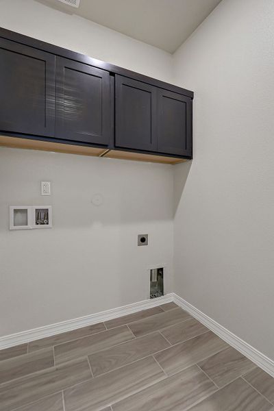 Representative unfurnished interior of a home built from the Sinatra by View Homes in Desert Springs | Enchanted Series, El Paso (Image 36).