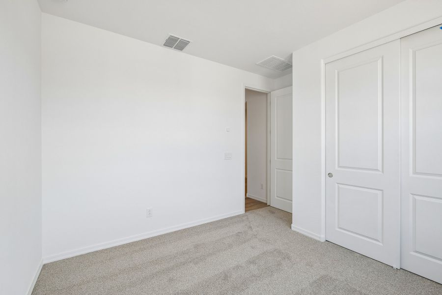Spacious, unfurnished interior of a new home in Artisan at Asante, Surprise (Image 37). Spacious, unfurnished interior of a new home in Artisan at Asante, Surprise (Image 37).
